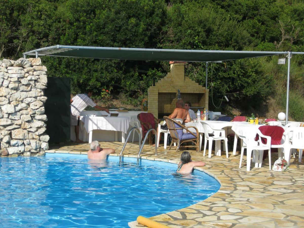 Angela Apartments Pool Gardens And Sea Views Agios Stefanos Avliotes  Esterno foto