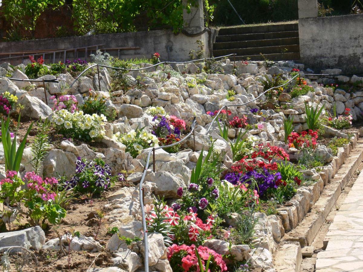 Angela Apartments Pool Gardens And Sea Views Agios Stefanos Avliotes  Esterno foto